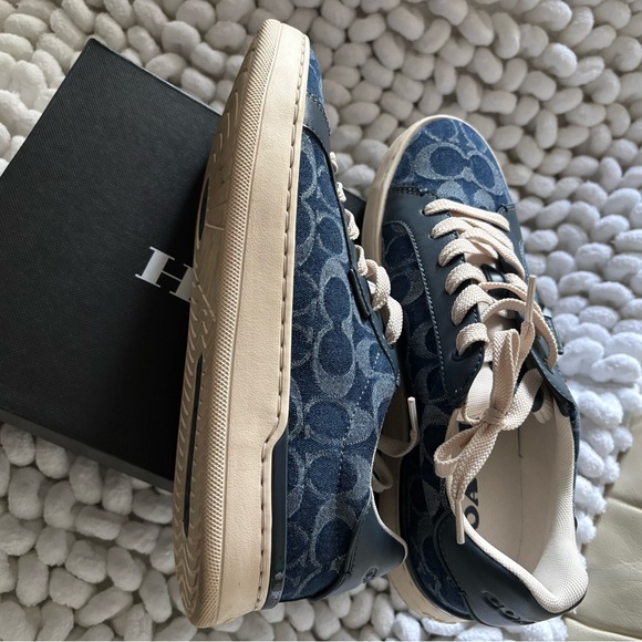 Coach Blue Sneakers with Distinctive Pattern and White Laces - Picture 7 of 7